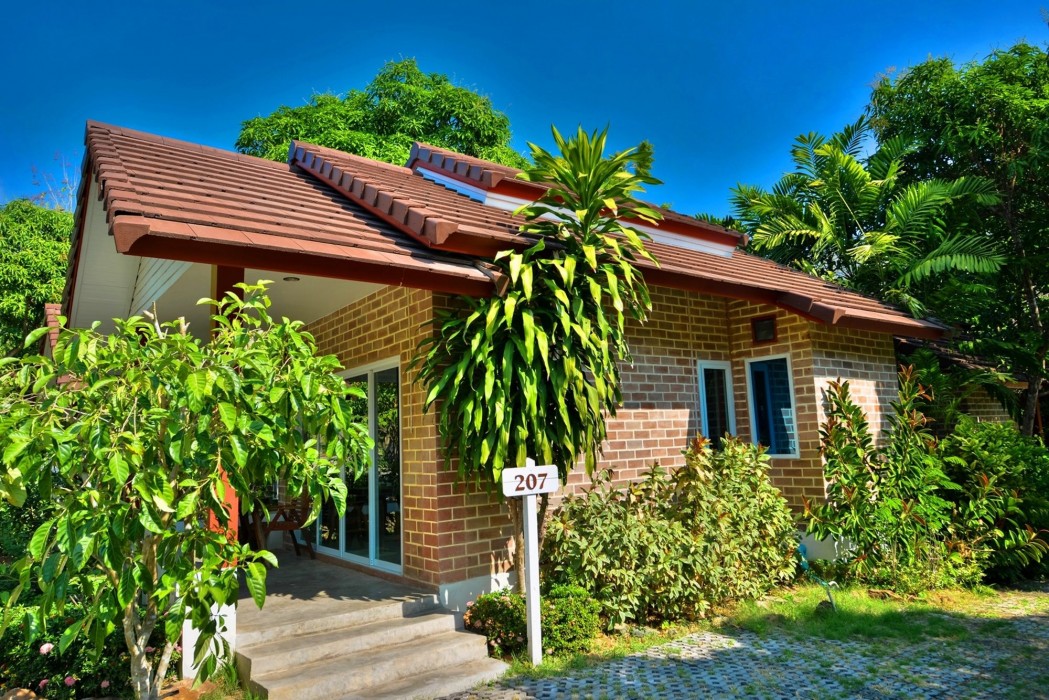 Theerama Cottage Resort 29/84
