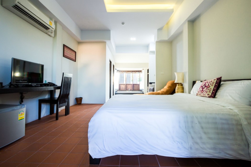 Jamadevi Hotel 41/91