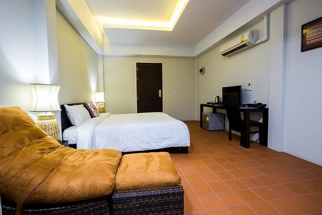 Jamadevi Hotel 36/91