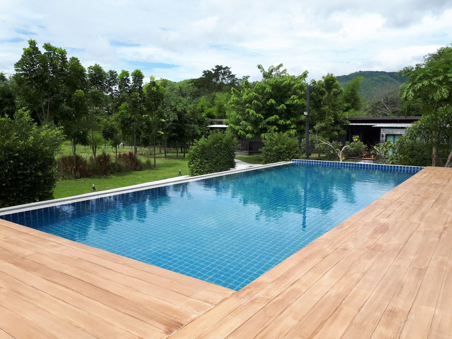 The Loftberry Resort 18/68