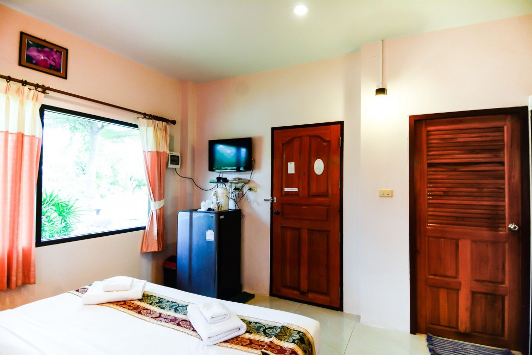 Tanaosri & Creekside Resort 24/68