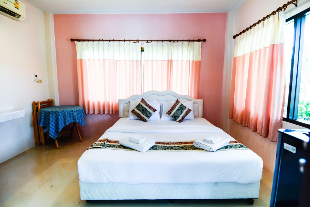 Tanaosri & Creekside Resort 23/68