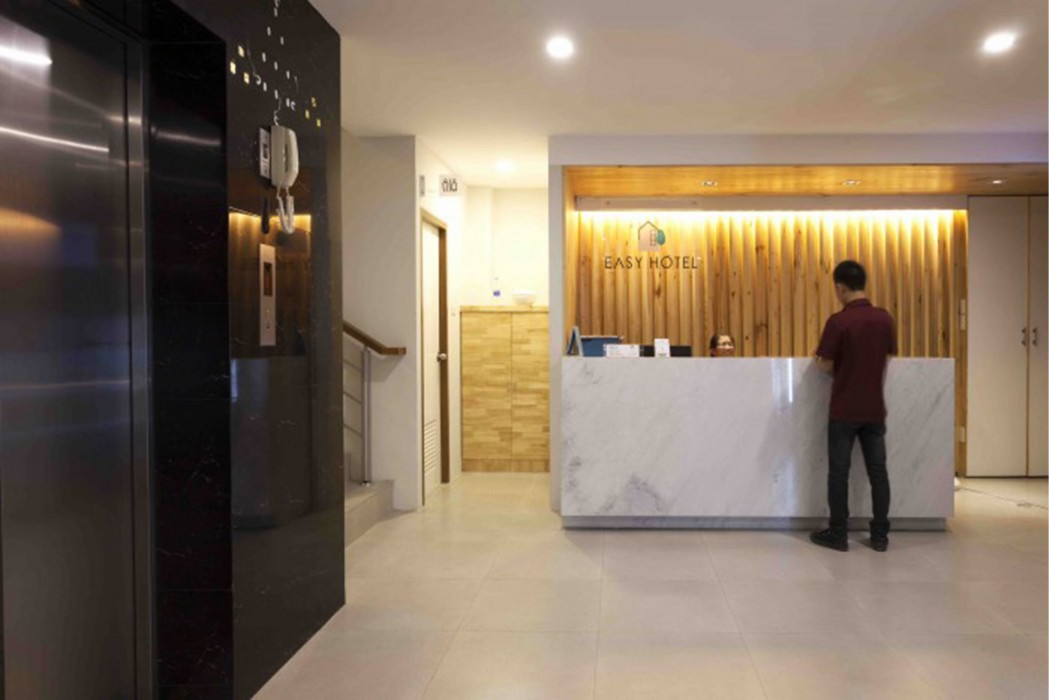 Easy Hotel 54/75