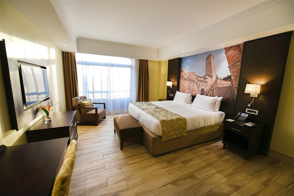 Mestil Hotel And Residences 28/70