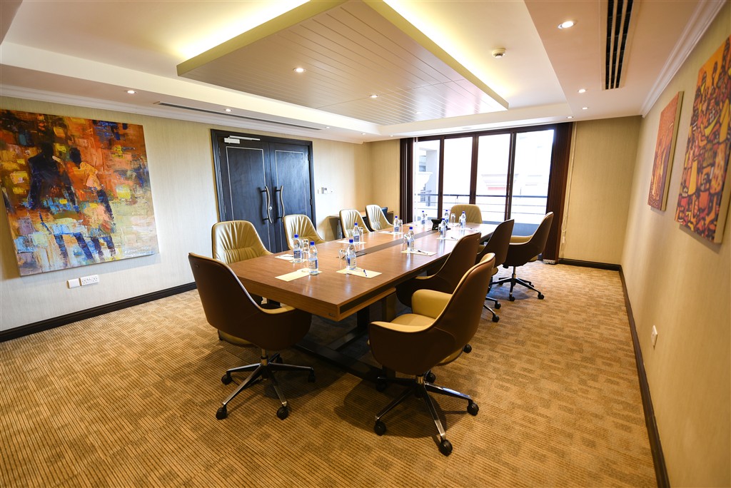 Mestil Hotel And Residences 48/70