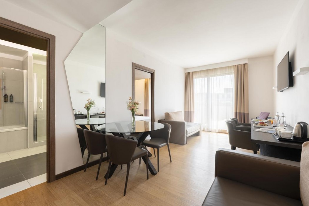 Warmthotel 10/47