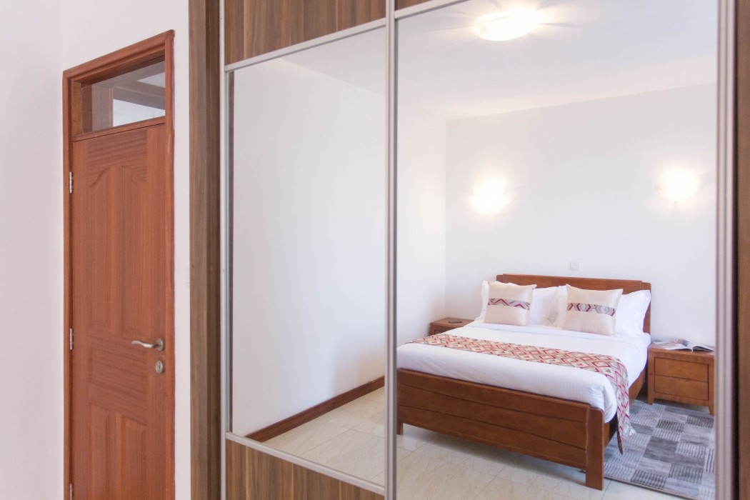 Myra Residences By Trianum 25/95