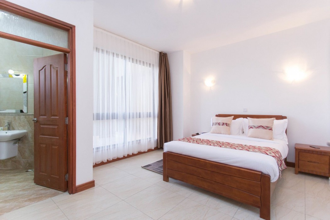 Myra Residences By Trianum 66/95