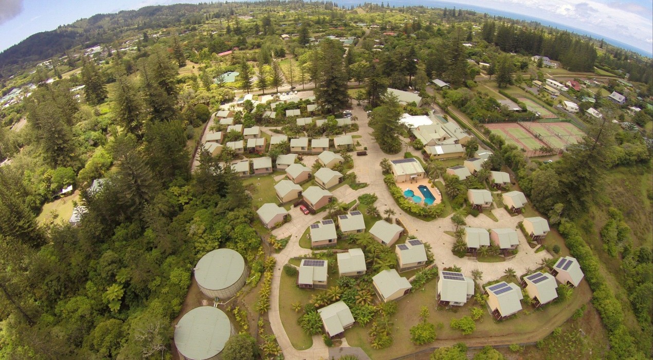 Governors Lodge Resort Hotel 23/69