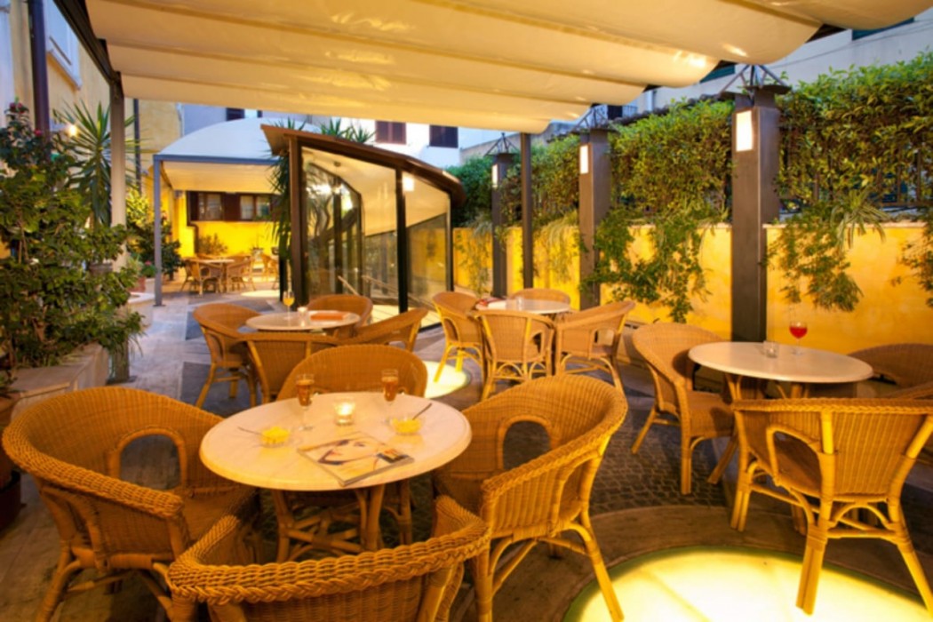 Windrose Hotel 38/46