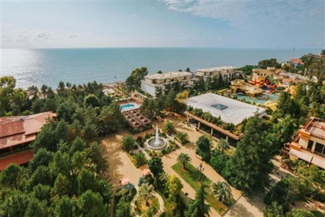 Dreamland Oasis Hotel Chakvi in KOBULETI