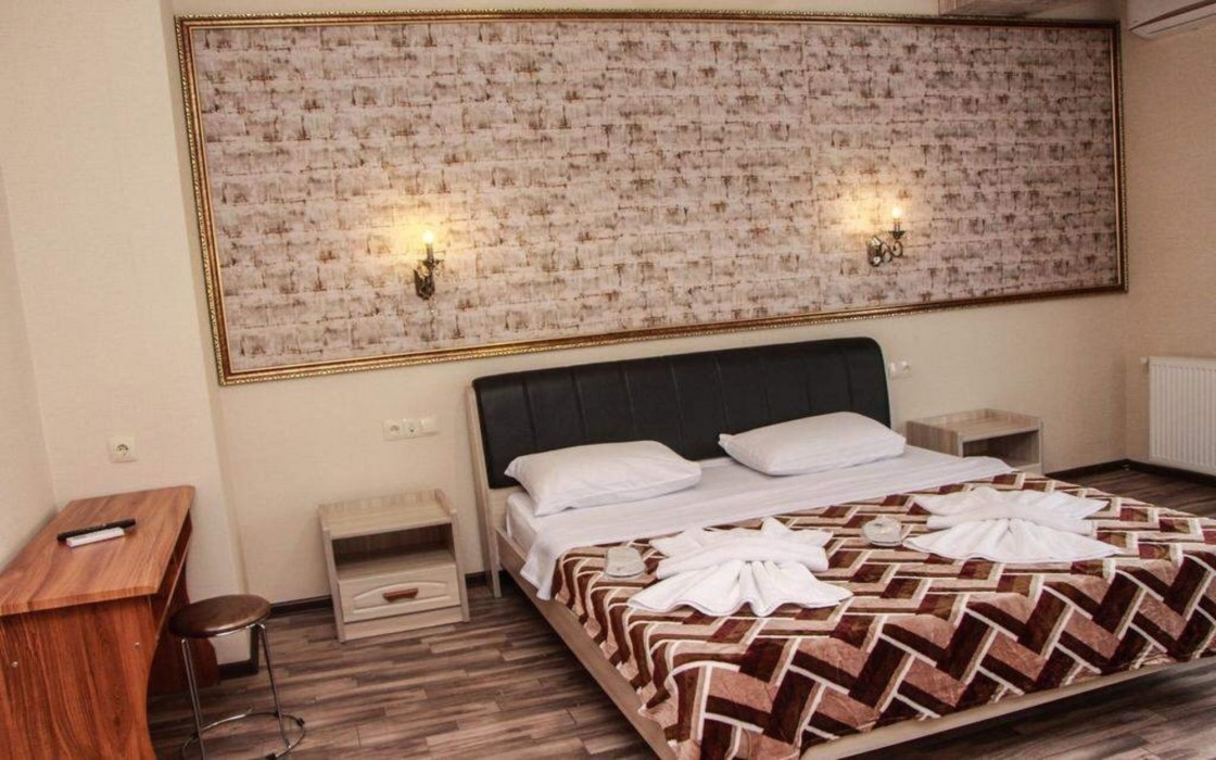 Diadema Hotel 35/70