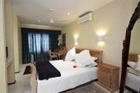 Annabel S of Bryanston 25/39