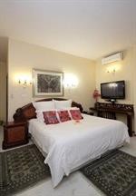 Annabel S of Bryanston 10/39
