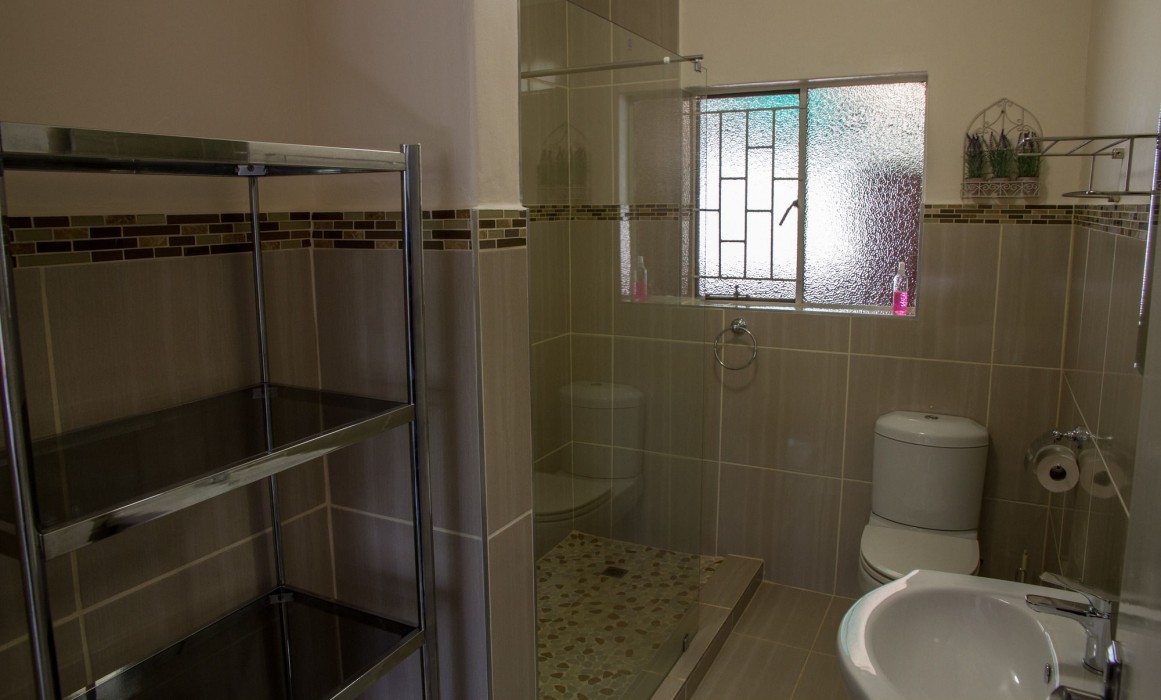 Sunshine Self Catering 17/78