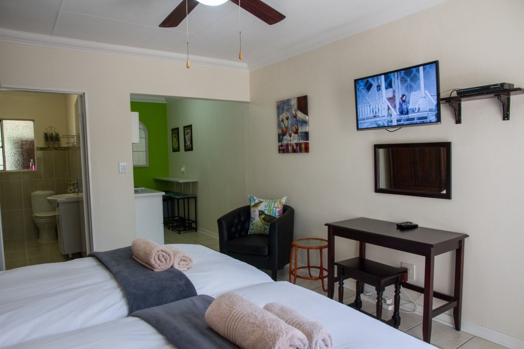 Sunshine Self Catering 25/78