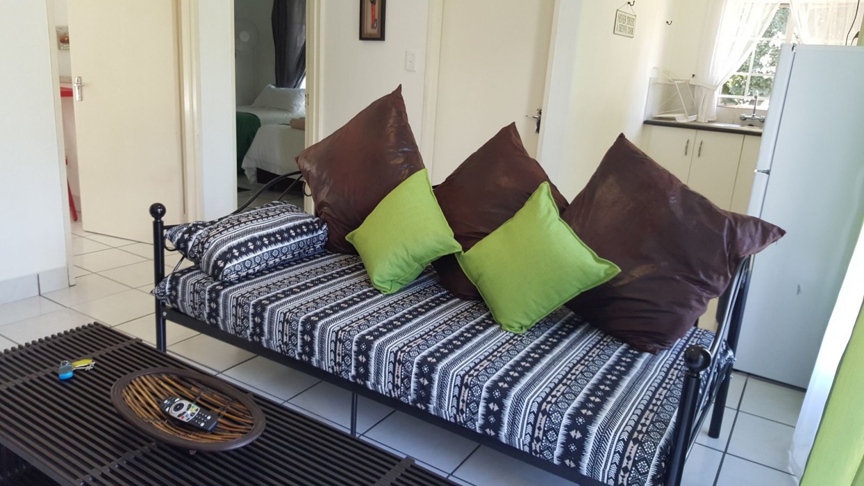 Sunshine Self Catering 24/78