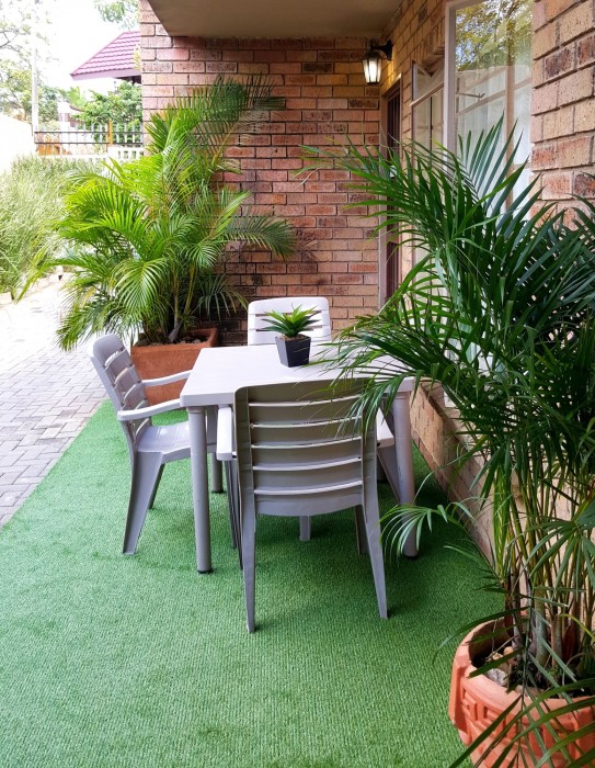 Sunshine Self Catering 46/78
