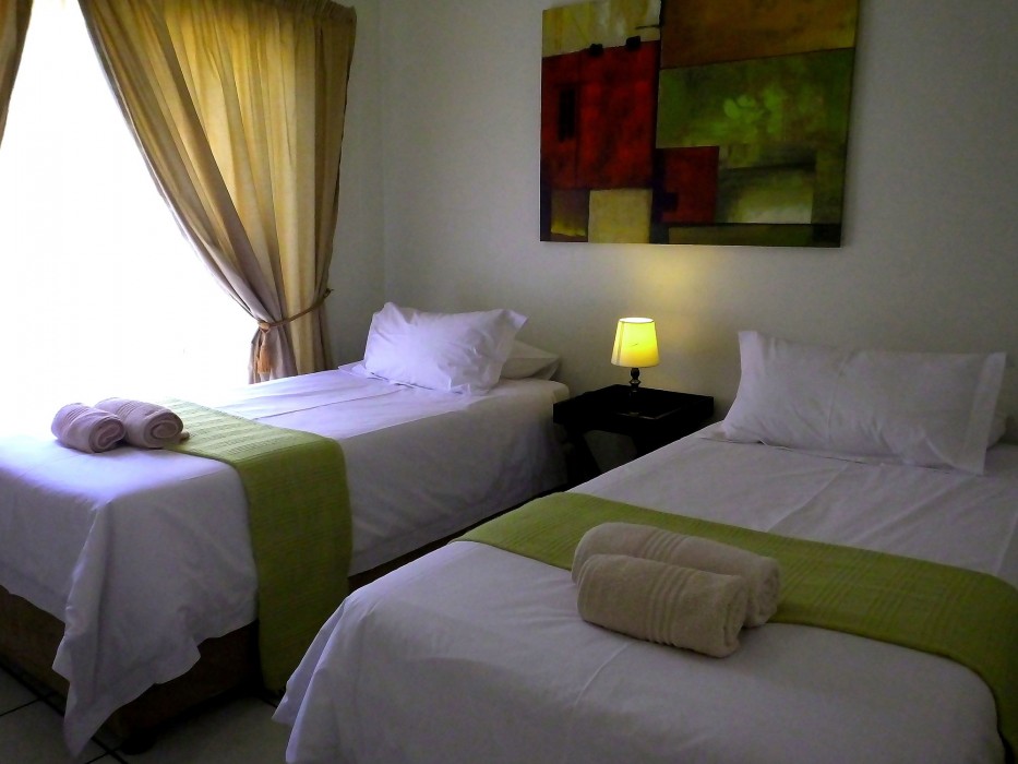 Sunshine Self Catering 21/78