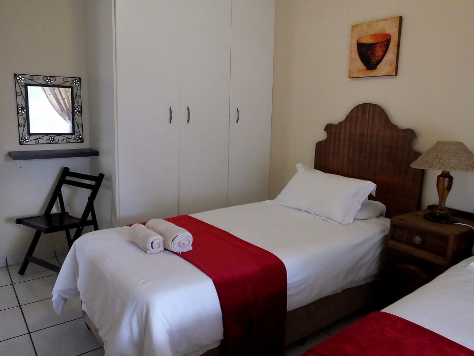 Sunshine Self Catering 30/78