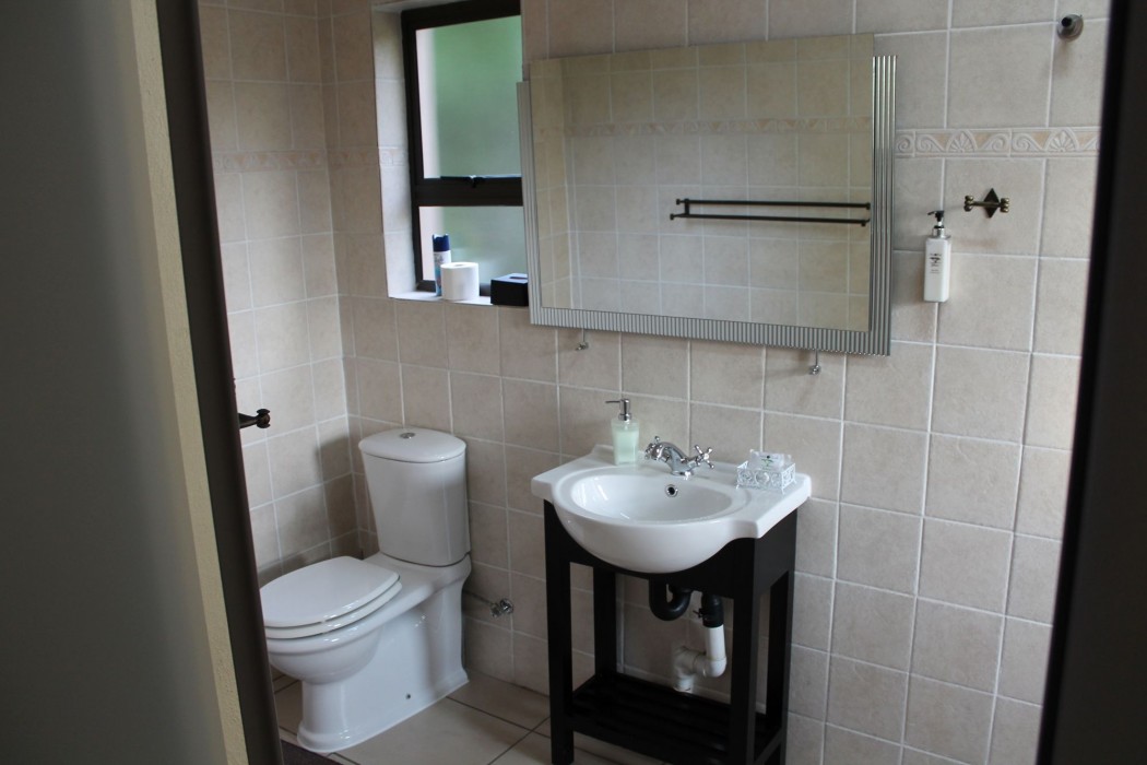 Woodpeckers Inn Guesthouse 13/37