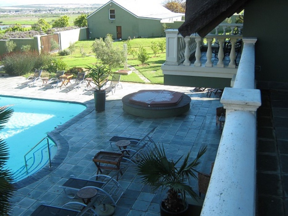 Ridgemor Villa 9/26