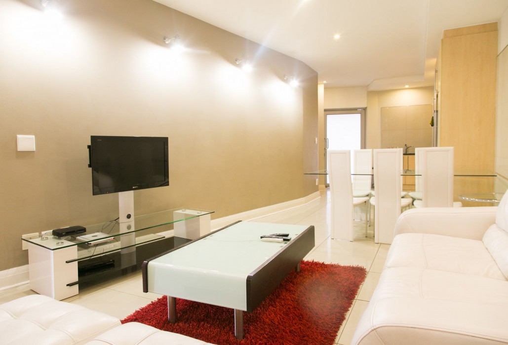 Sandton Apartments Hydro 60/73