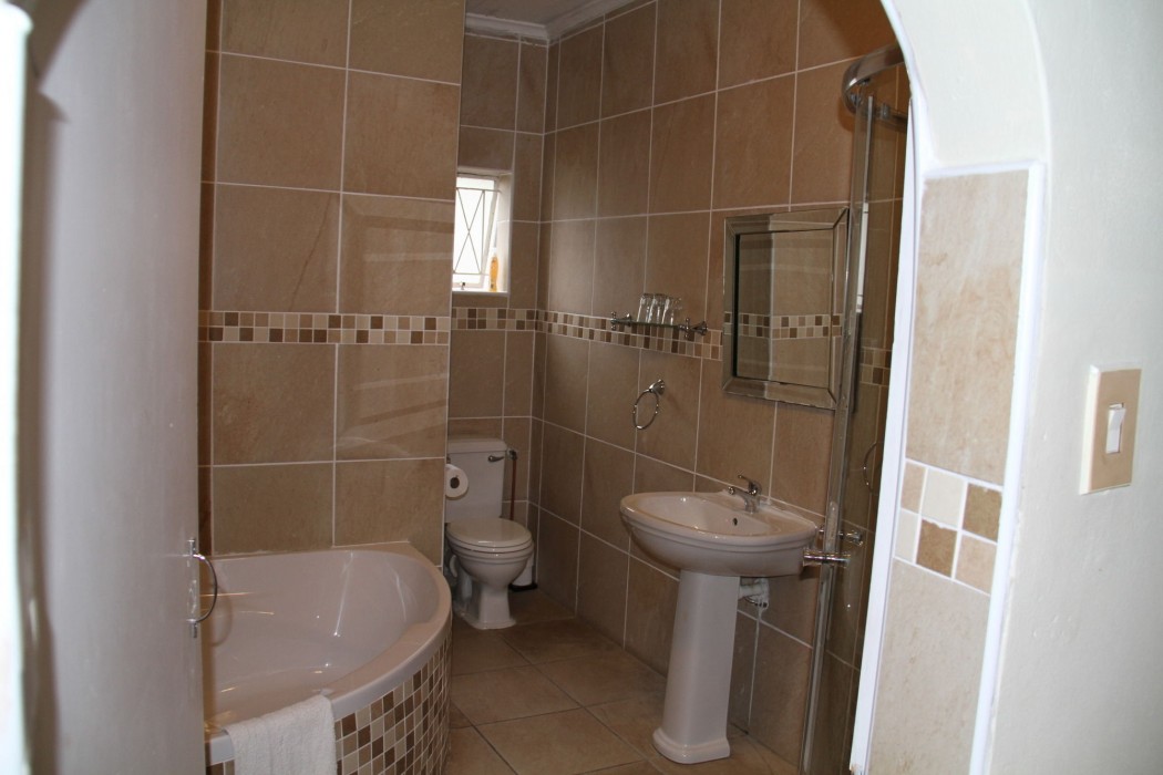 Port Elizabeth Guest House 27/45