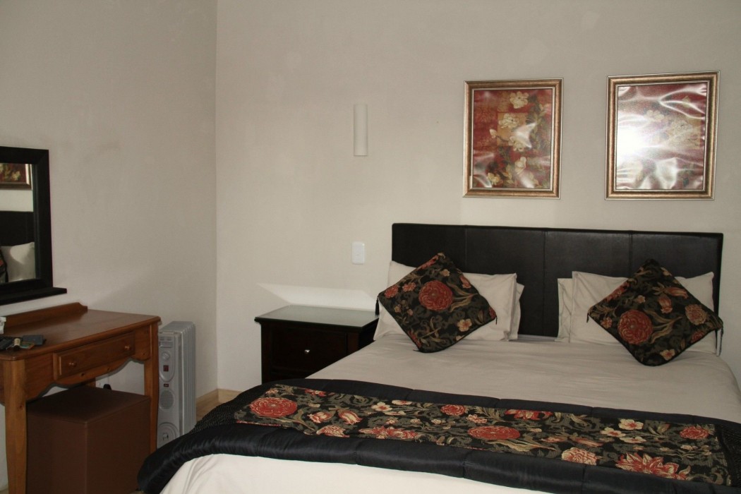 Port Elizabeth Guest House 28/45