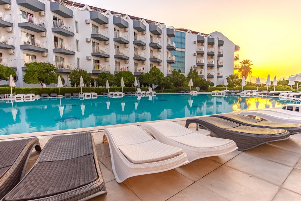 Caprice Beach Hotel 28/67