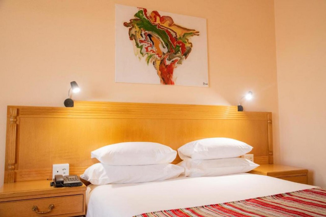 Bon Hotel Bloemfontein Central 10/60