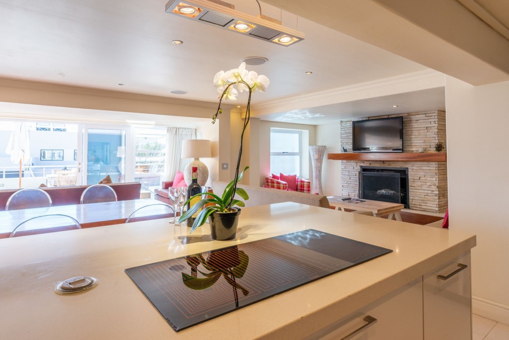 Camps Bay Luxury Villa 10/30