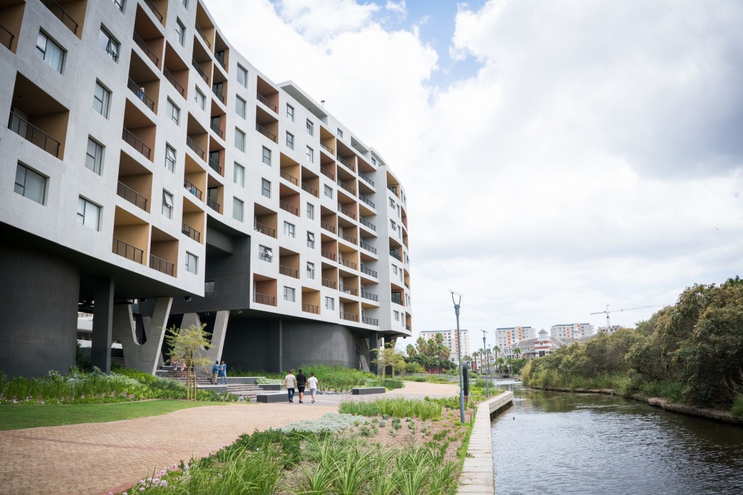 Unit 610 Waters Edge 14/35
