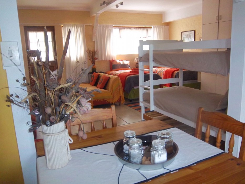 Footprints Of Knysna 12/45
