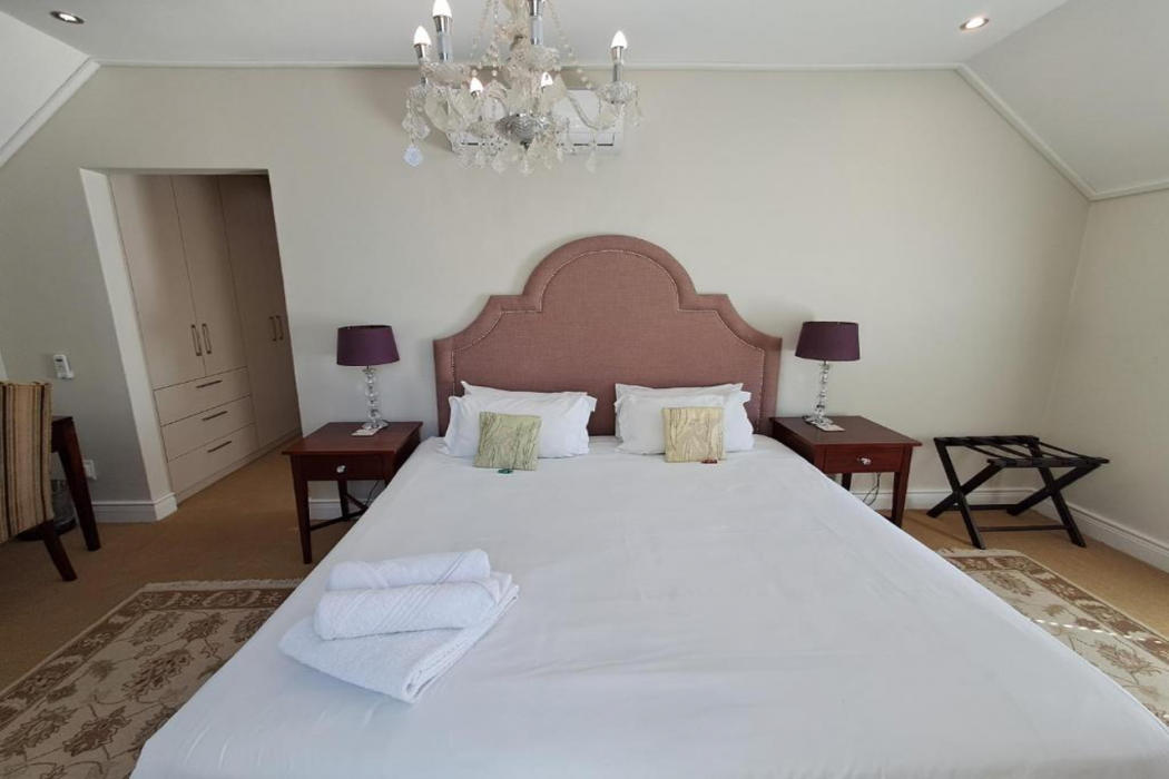 The Wild Mushroom Luxury Country House 12/60