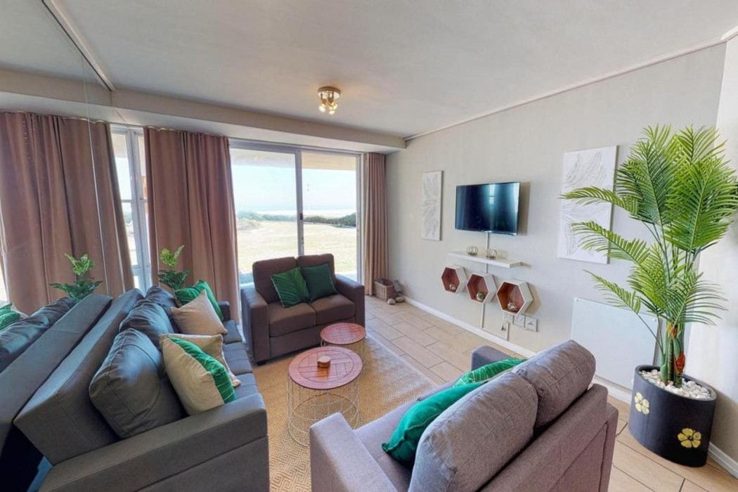 Luxury On The Beach Lagoon Beach 25/55