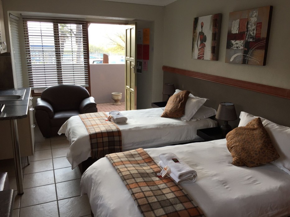 Travellers Nest Guesthouse 63/93