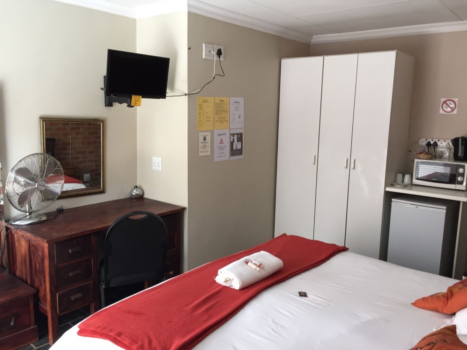 Travellers Nest Guesthouse 53/93