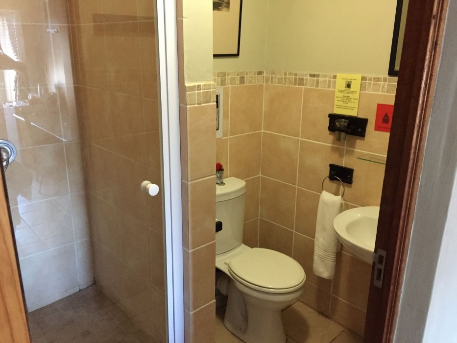 Travellers Nest Guesthouse 41/93