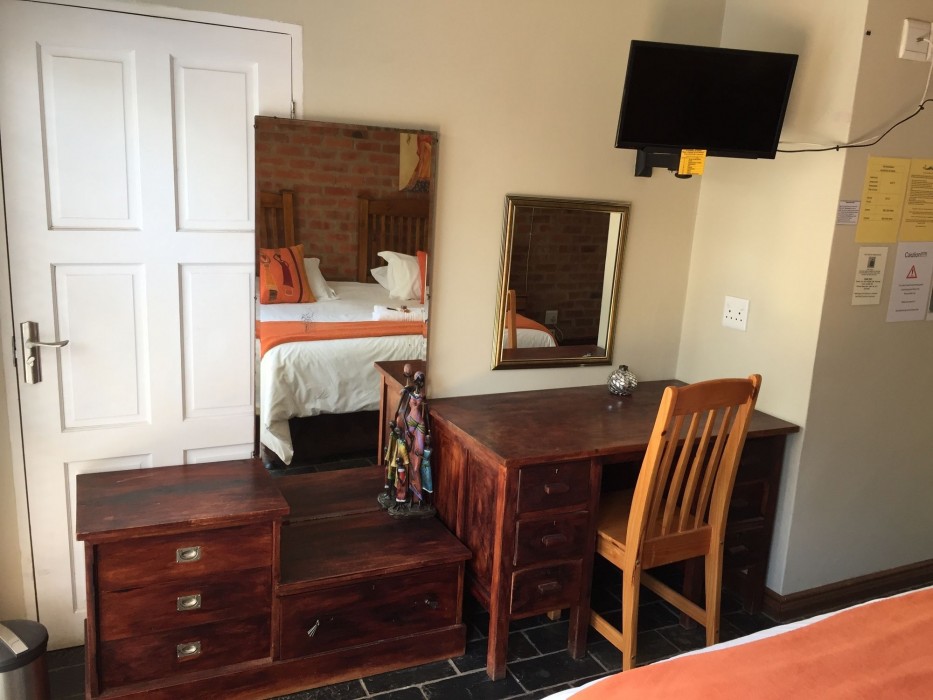 Travellers Nest Guesthouse 39/93