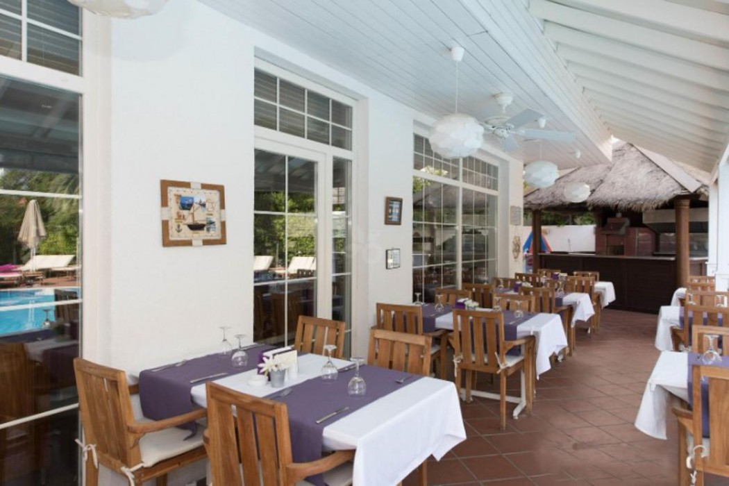 Hawaii Hotel 24/49