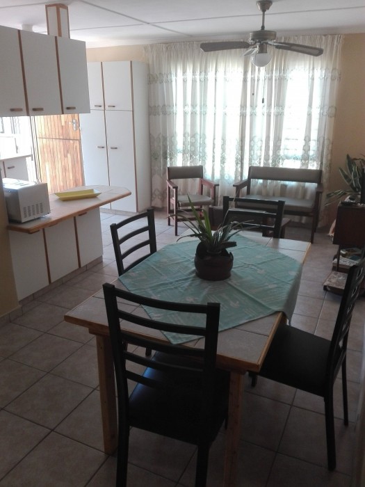 Jothams Guest House 40/42