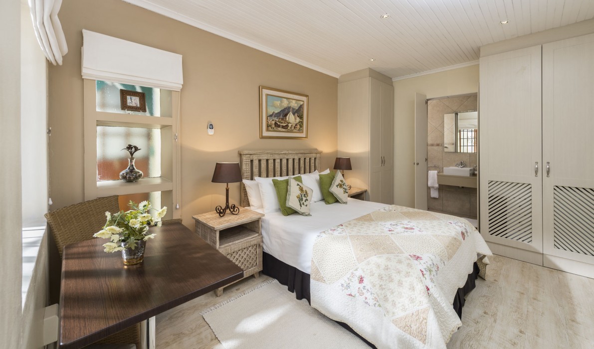 Algoa Guesthouse (Summerstrand) 30/58
