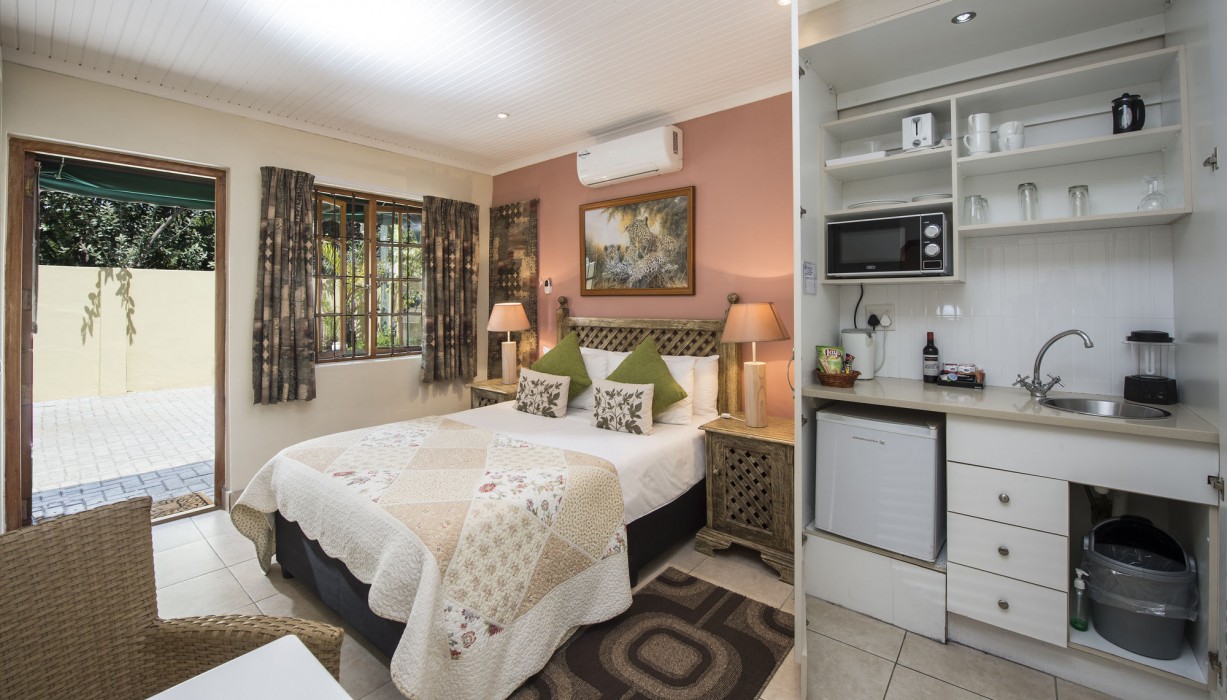 Algoa Guesthouse (Summerstrand) 41/58