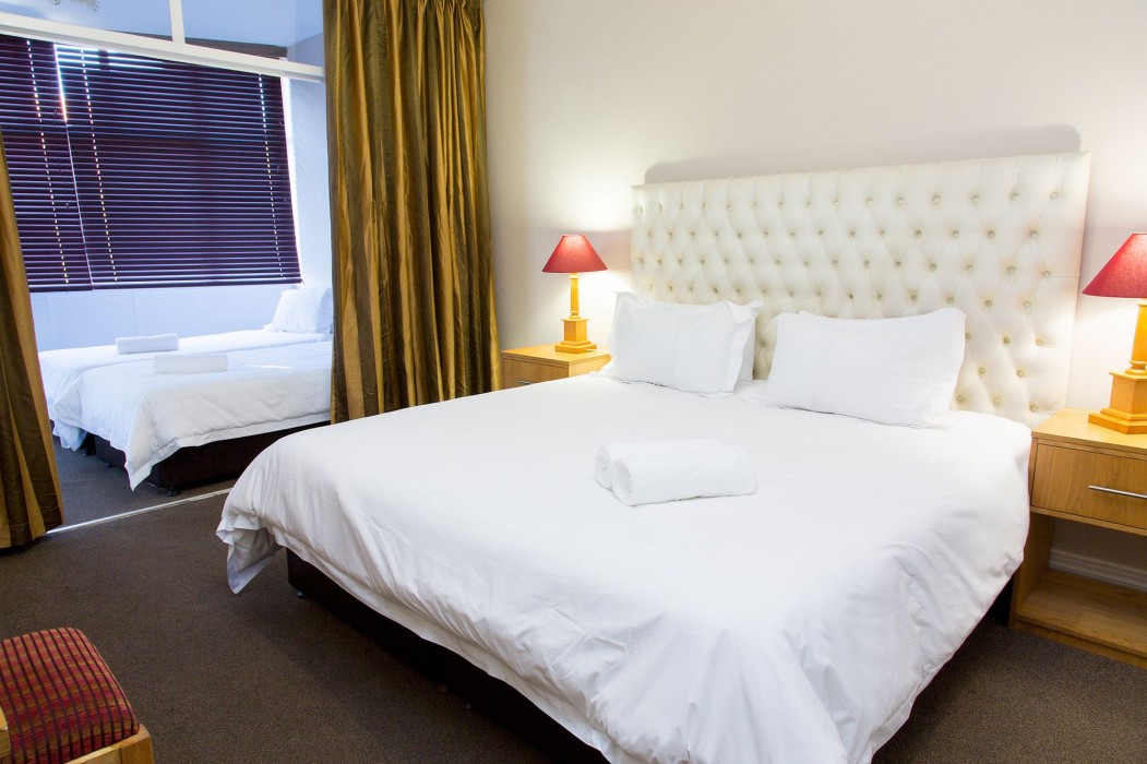 Hotel 224 35/83