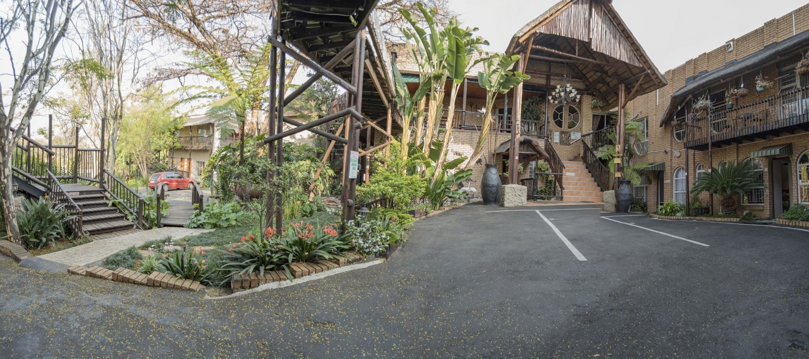 Big 5 Guest House 13/24