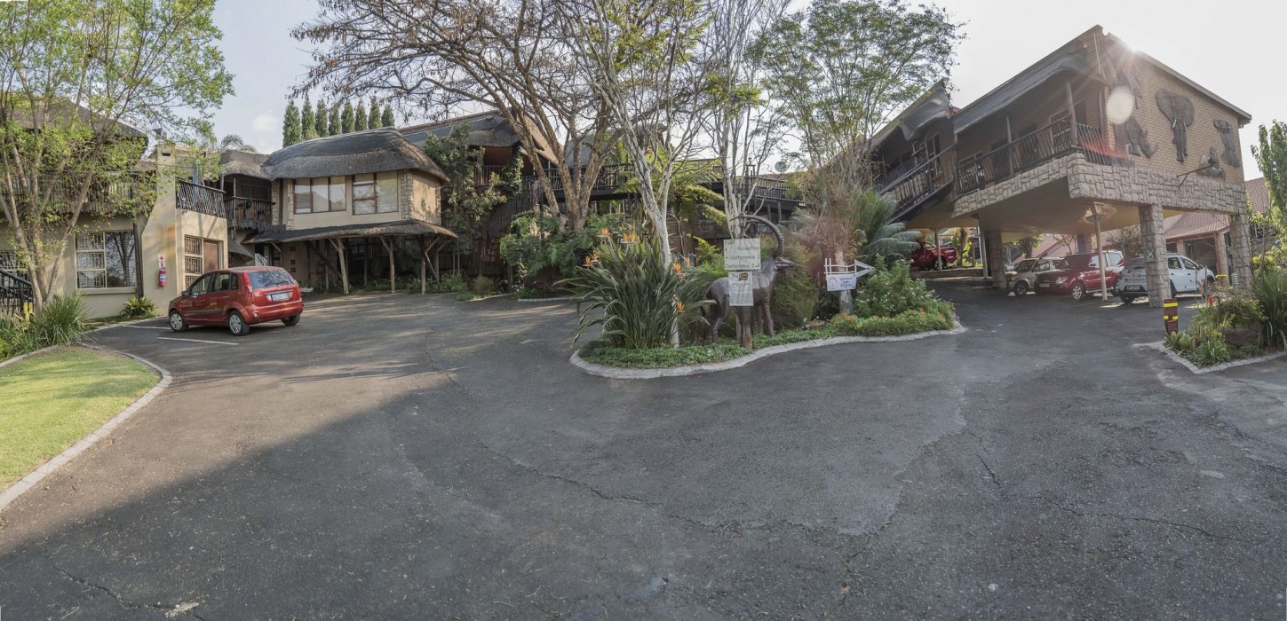 Big 5 Guest House 15/24