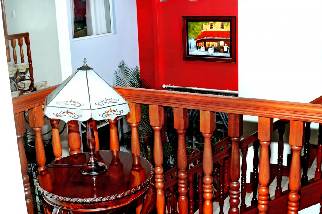 All Seasons Boutique Hotel 38/100