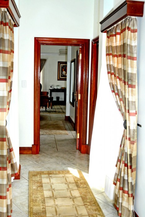 All Seasons Boutique Hotel 33/100