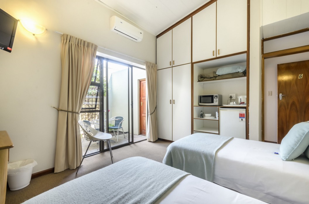 Admiral S Lodge Guest House B B 12/83